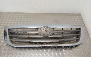 Toyota Hilux (AN10, AN20, AN30) Front bumper upper radiator grill 