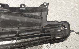 Toyota Verso-S Griglia superiore del radiatore paraurti anteriore 5311152670