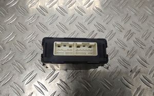 Toyota Auris 150 Module de contrôle de boîte de vitesses ECU 8953575010