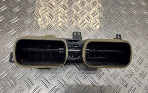 Toyota Yaris Dysze / Kratki środkowego nawiewu deski rozdzielczej GEO17479