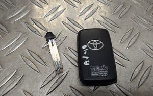 Toyota Avensis T270 Clé / carte de démarrage 