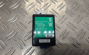 Toyota Avensis T270 Oven ohjainlaite/moduuli 8974005030