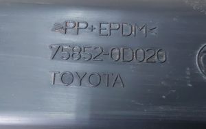 Toyota Yaris Marche-pieds 758520D020