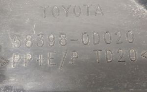 Toyota Yaris Couvre-soubassement arrière 583980D020