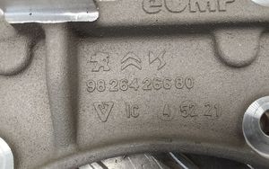 Citroen C4 III e-C4 Soporte de montaje de la caja de cambios 9826426680