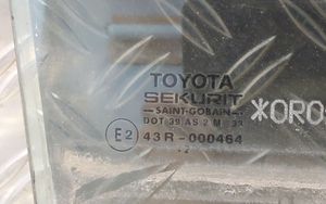 Toyota Corolla E120 E130 Szyba drzwi tylnych 43R000464