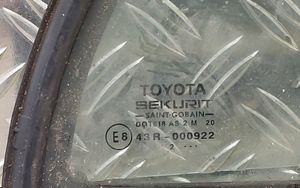 Toyota Corolla E120 E130 Mazais stikls "A" aizmugurējās durvīs 43R000922
