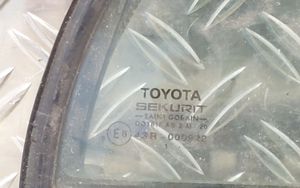 Toyota Corolla E120 E130 Vetro del deflettore posteriore 43R000922