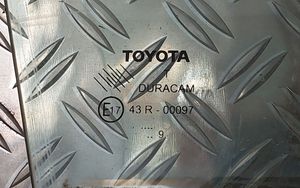 Toyota Verso Vitre de fenêtre porte avant (4 portes) 43R00097