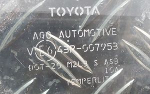 Toyota RAV 4 (XA40) Takaoven ikkunalasi 43R007953