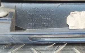 Toyota Yaris Éclairage de plaque d'immatriculation 768010D552