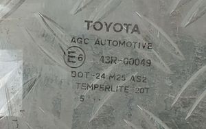 Toyota Auris E180 Vetro del finestrino della portiera anteriore - quattro porte 43R00049