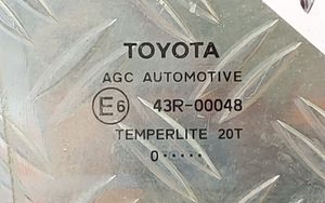 Toyota Avensis T270 aizmugurējo durvju stikls 43R00048