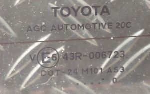 Toyota Avensis T270 Fenêtre latérale avant / vitre triangulaire 43R006723