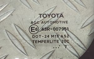 Toyota Auris 150 Finestrino/vetro triangolo anteriore 43R007951