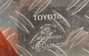 Toyota Verso-S Заднее боковое стекло кузова 43R007981