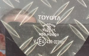 Toyota Verso-S Finestrino/vetro retro 43R007981