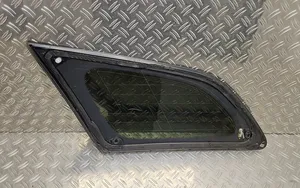 Toyota Avensis T270 Rear side window/glass 