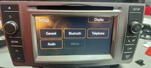 Toyota Avensis T270 Radio/CD/DVD/GPS-pääyksikkö 8614005040