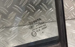 Toyota Yaris Fenêtre latérale avant / vitre triangulaire (4 portes) 