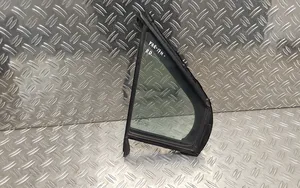 Toyota Yaris Ventanilla de ventilación de la puerta delantera cuatro puertas 