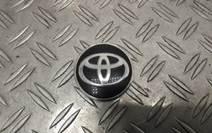 Toyota Yaris Original wheel cap 