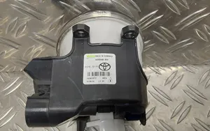 Toyota Yaris Feu antibrouillard avant 8121002110