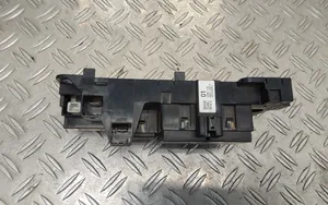 Toyota Yaris Relais de batterie fusible 63581132