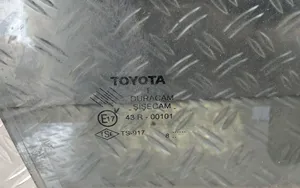 Toyota Corolla Verso AR10 Vitre de fenêtre porte arrière 