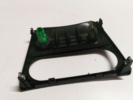 Nissan Qashqai Klimata kontrole / mazā radiatora vadības dekoratīvā apdare A00270A77000