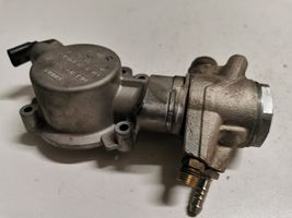 Audi A6 C7 Polttoaineen ruiskutuksen suurpainepumppu 06E103535A