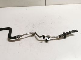 Audi A5 8T 8F Tuyau d'alimentation conduite de carburant 06H133514T