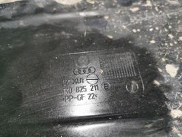 Audi A3 S3 8P Couvercle de plateau inférieur 1K0825211