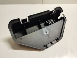 Audi A4 S4 B9 Varoituskolmion kannake 8W5827569