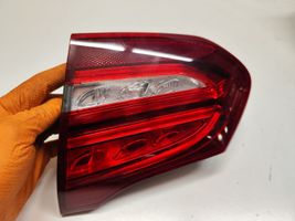 Mercedes-Benz C W205 Lampy tylnej klapy bagażnika A2059061603