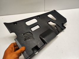 BMW X5 F15 Panelės apdailos skydas (apatinis) 6820668