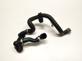 BMW 5 G30 G31 Engine coolant pipe/hose 8518749