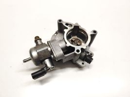 Audi A4 S4 B9 Polttoaineen ruiskutuksen suurpainepumppu 06G127026D