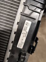 BMW 5 G30 G31 Радиатор охлаждающей жидкости 8590047
