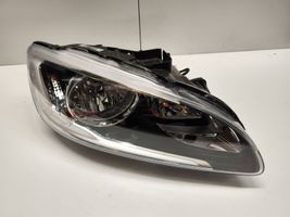 Volvo S60 Lampa przednia 31420116