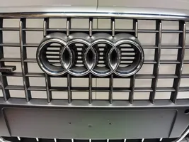 Audi Q5 SQ5 Rejilla superior del radiador del parachoques delantero 8R0853651B