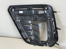 Subaru Forester SK Etupuskurin alempi jäähdytinsäleikkö 57731SJ120