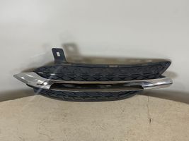 Mercedes-Benz B W246 W242 Etupuskurin alempi jäähdytinsäleikkö A2468850722