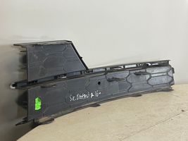 Skoda Octavia Mk3 (5E) Kratka dolna zderzaka przedniego 5E0807682G
