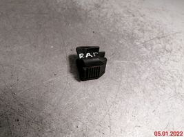 Mercedes-Benz E W210 Fixation de radiateur A2105040146