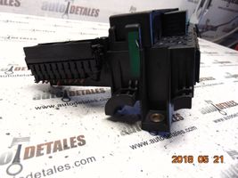 Mercedes-Benz A W169 Module de fusibles A1695450001