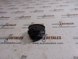 Mercedes-Benz A W169 Sadetunnistin A1718205526