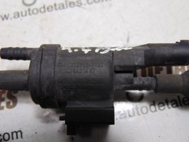 Mercedes-Benz GL X164 Valvola di depressione A0025401497