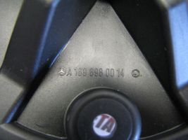 Mercedes-Benz A W169 Vararenkaan pultti A1698980014