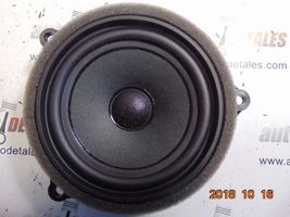 BMW 2 F46 Enceinte de porte arrière 9274700